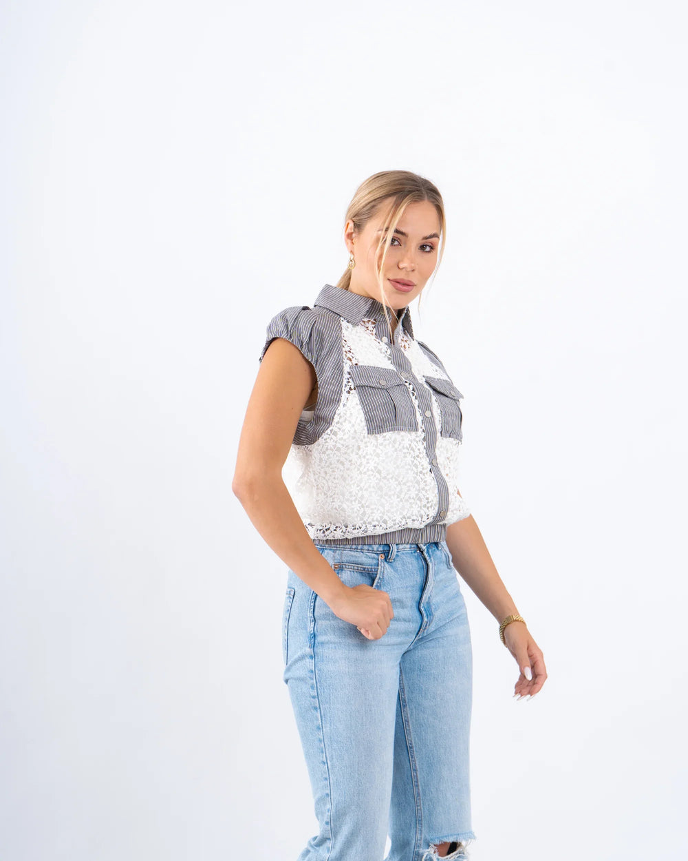 Lace Striped Buttoned Vest - Venti