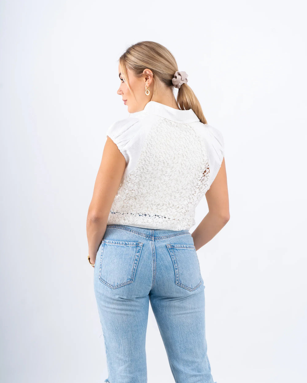 Lace Striped Buttoned Vest - Venti