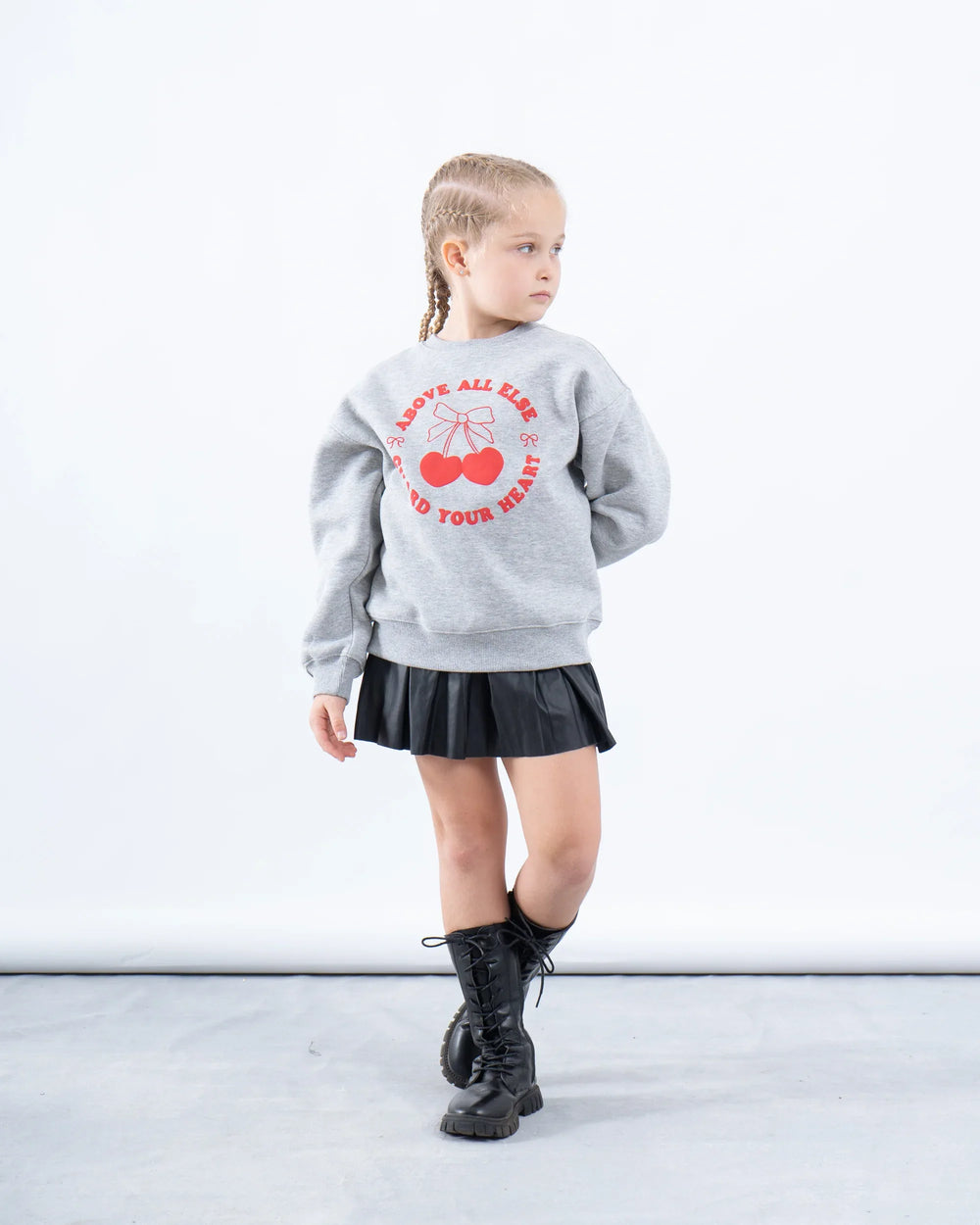 Fleece-Lined Cherry Graphic Sweatshirt - Venti