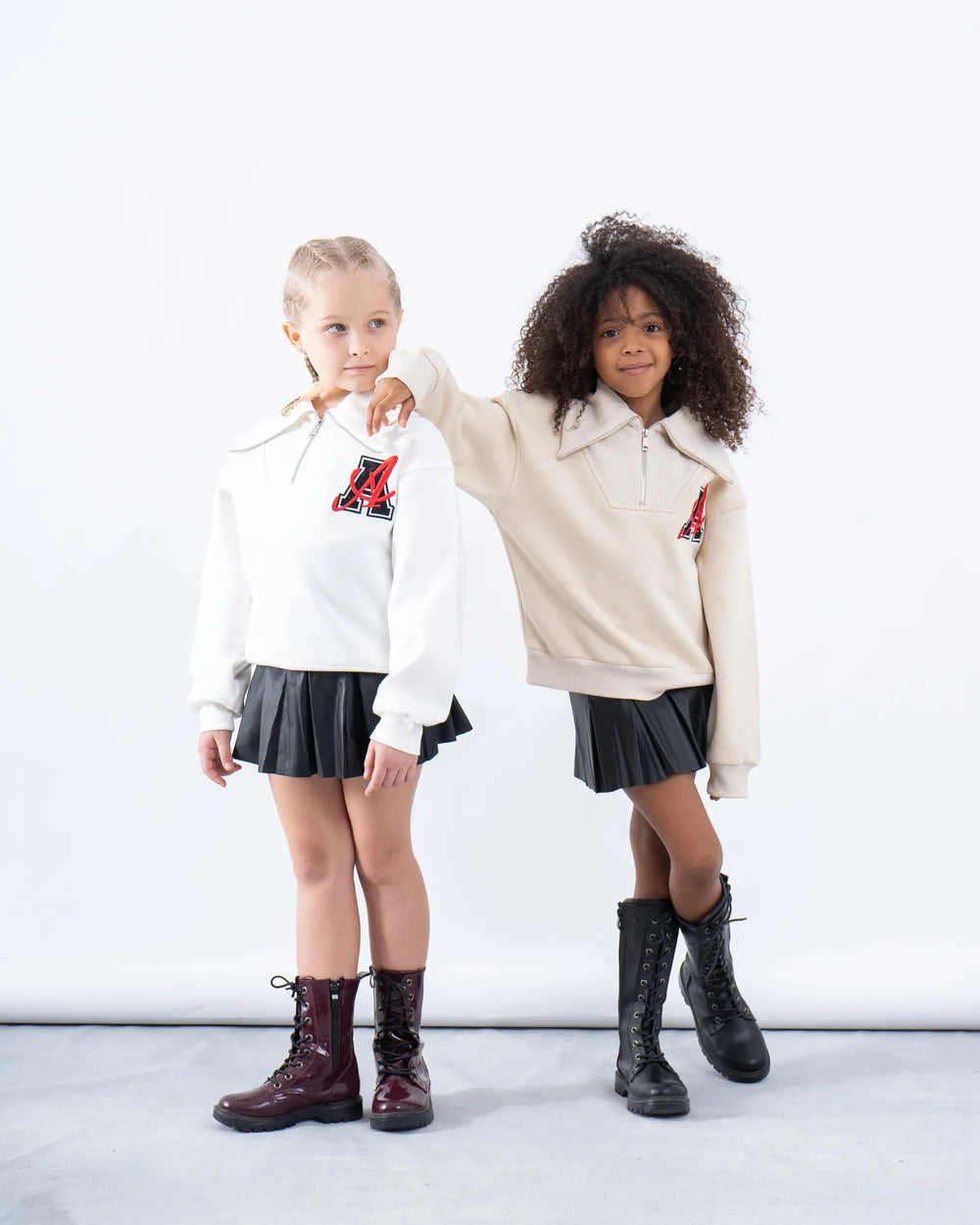 Fleece-Lined Ribbed Collar Sweatshirt - Venti