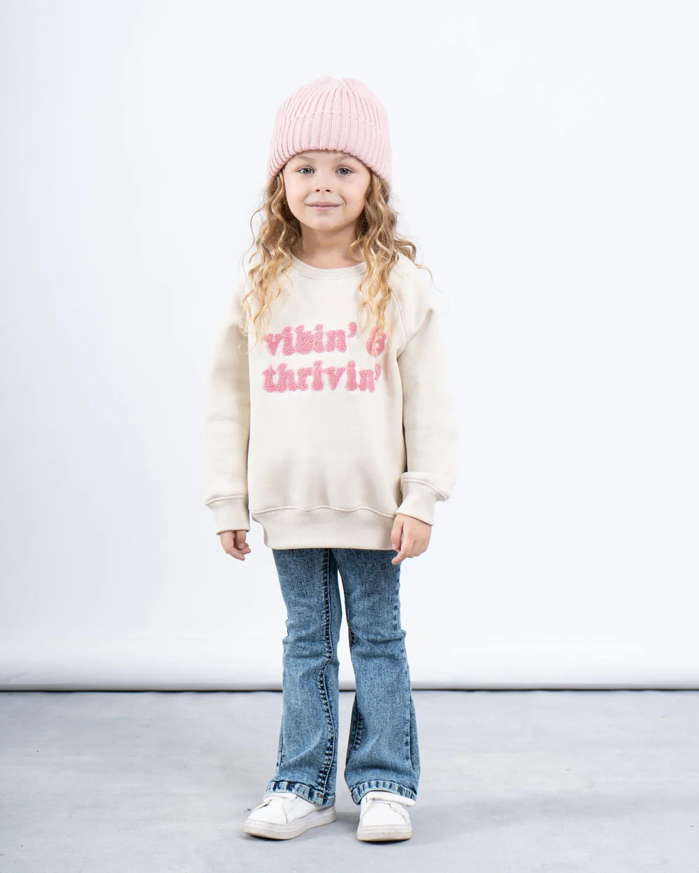 “Vibin’ & Thrivin’” Fleece-Lined Sweatshirt - Venti