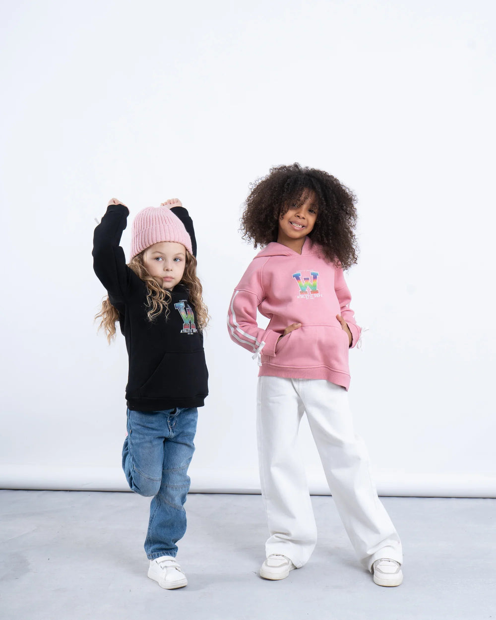 Sleeve Side-Tape Graphic Sweatshirt - Venti