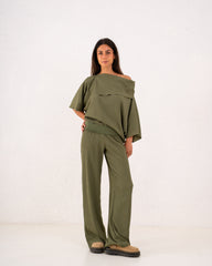 Women loose asymetric top