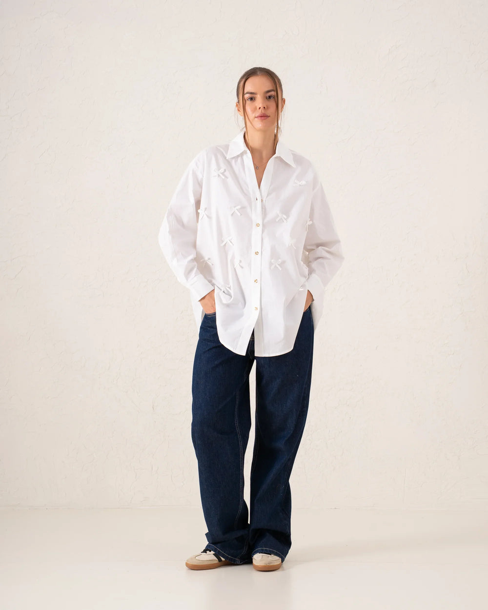 Oversized Bow Embellished Shirt - Venti