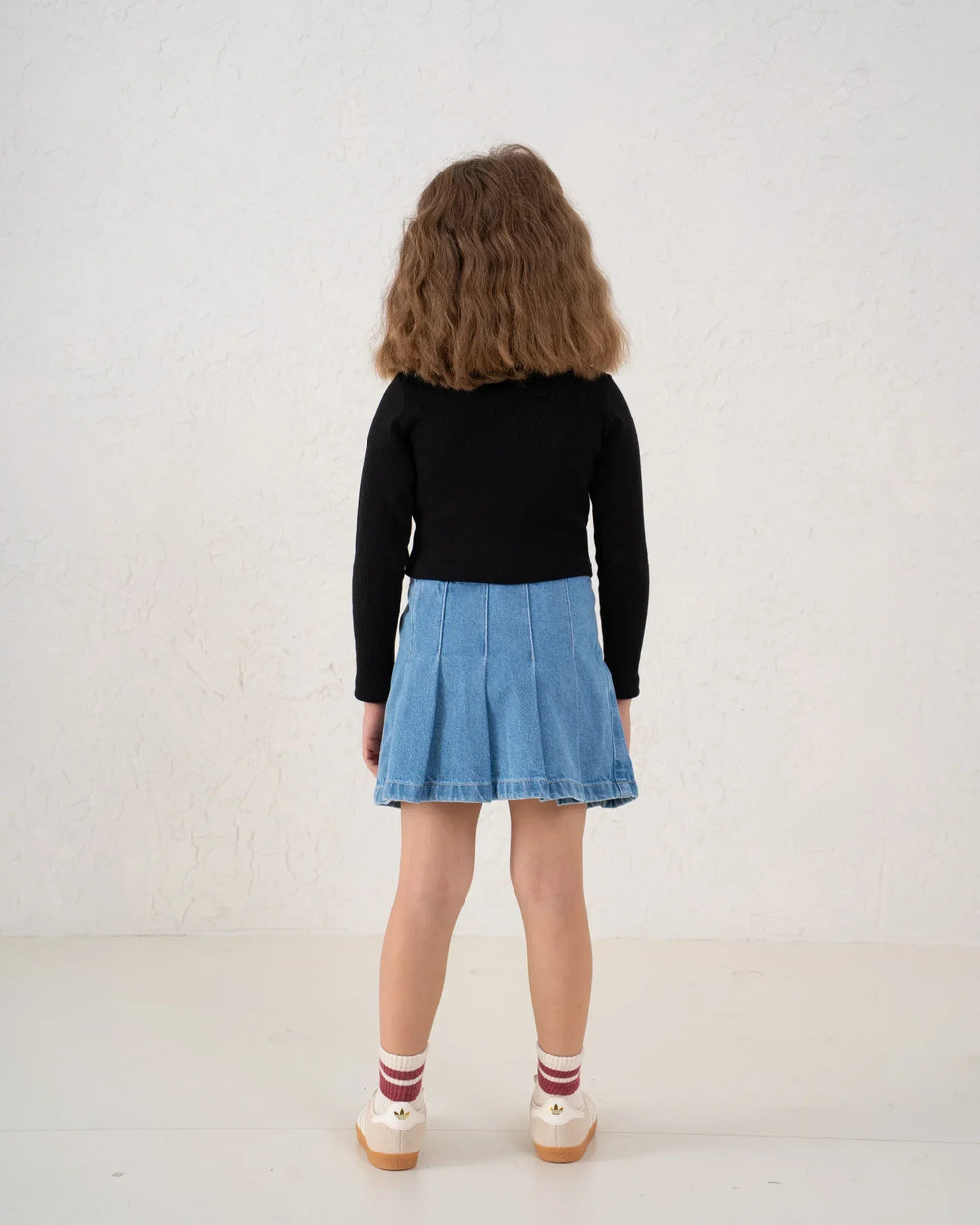 Embroidered Floral Ribbed Top - Venti