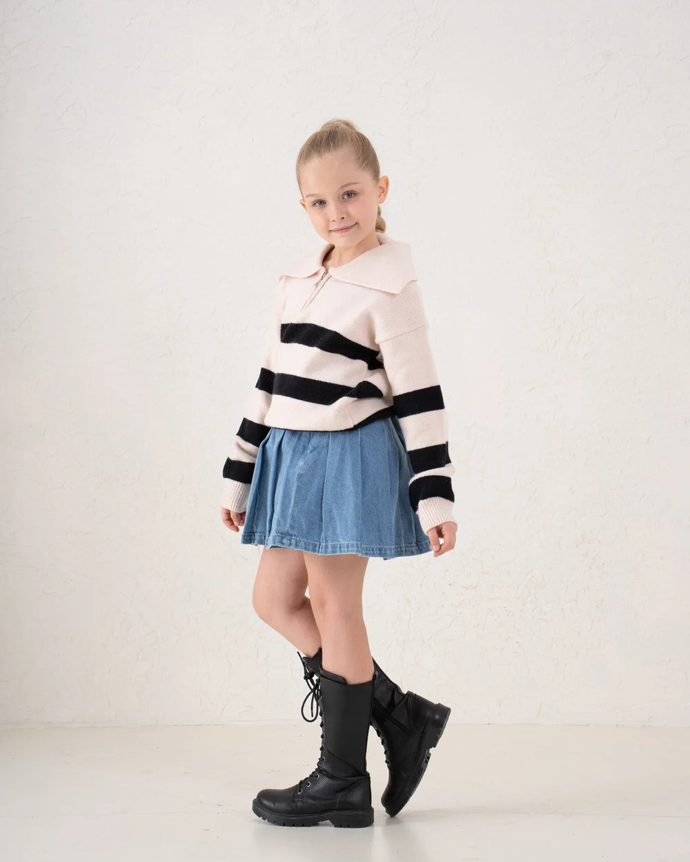Striped Collar Knit Sweater - Venti