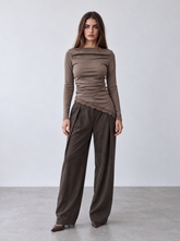 Women folded sides pants