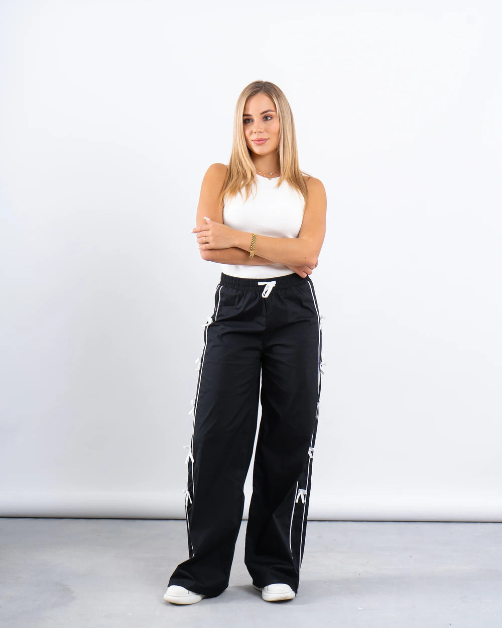 Bow Detail Wide-Leg Pants - Venti