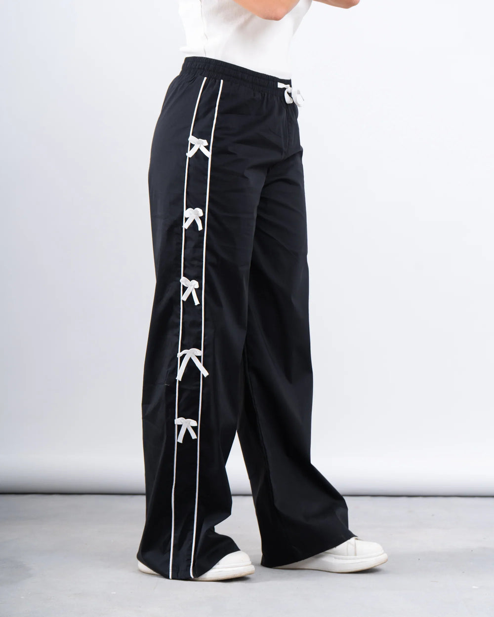 Bow Detail Wide-Leg Pants - Venti