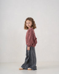 Girl washed blocks - Venti