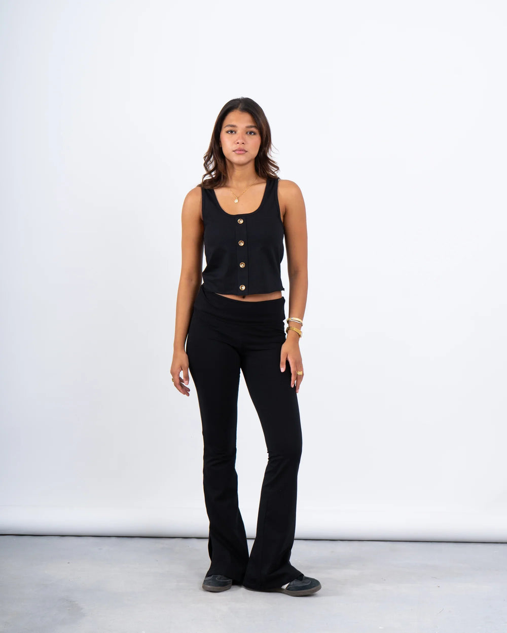 Button-Front Cropped Tank Top - Venti