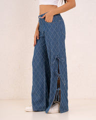Women textured denim tieup