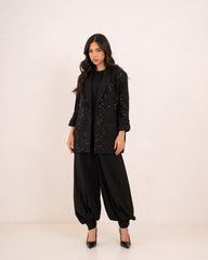 Women embellished Linen