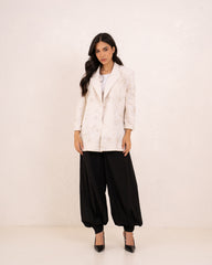Women embellished Linen