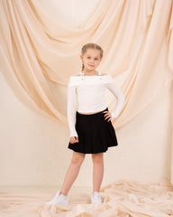 Girl pleats skirt