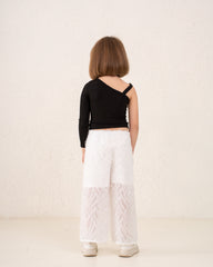 Girl textured pants