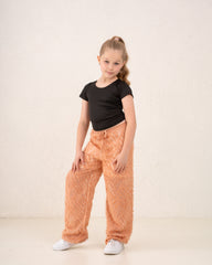 Girl textured pants
