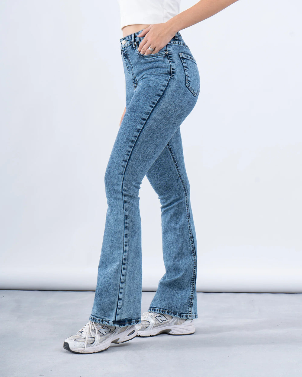 High-Rise Flared Denim Pants - Venti