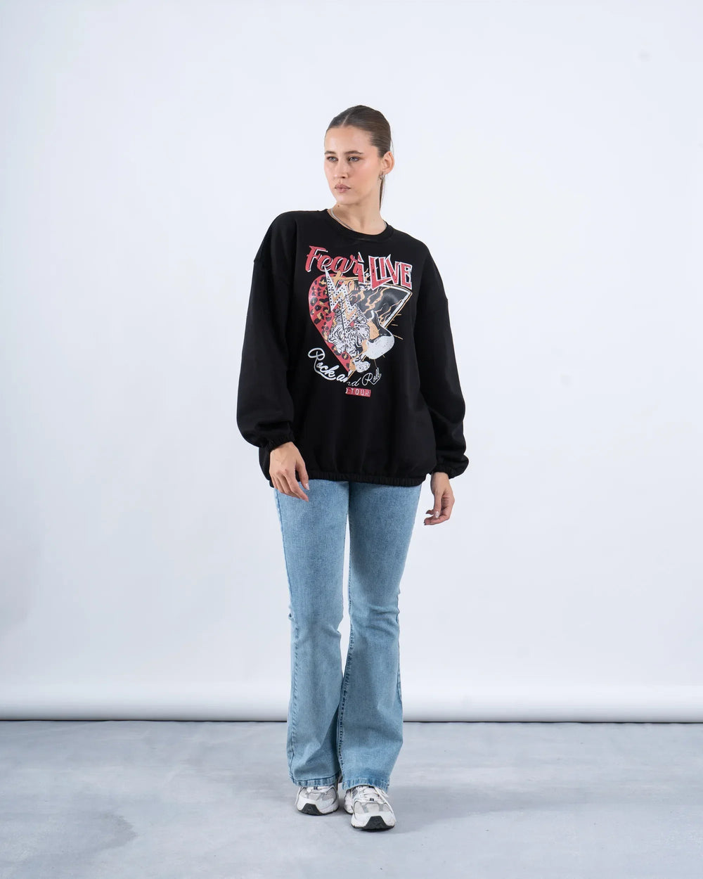 Oversized Graphic Hoodie - Venti