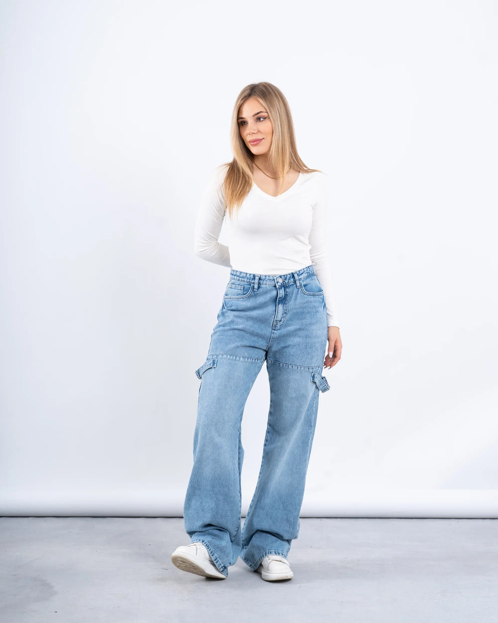 Strap Detail Wide-Leg Jeans - Venti