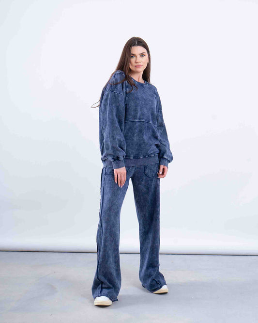 Acid Wash Oversized Sweatshirt