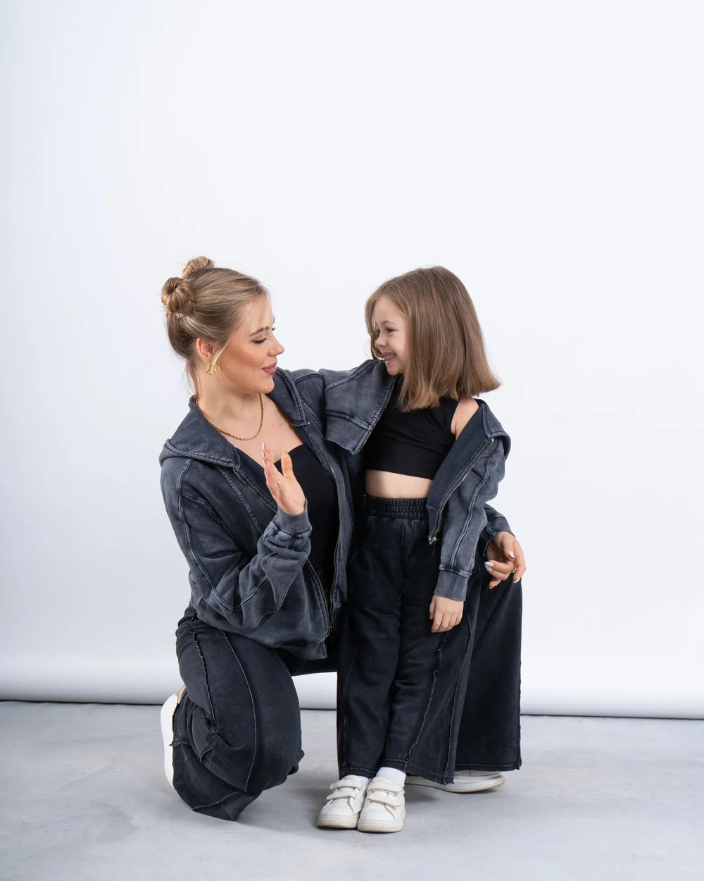 Acid-Wash Zip-Up Hoodie - Venti