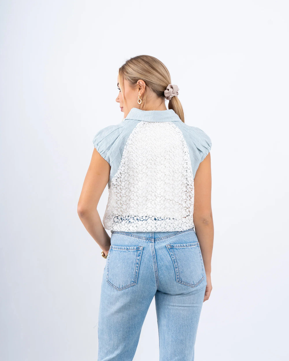 Lace Striped Buttoned Vest - Venti