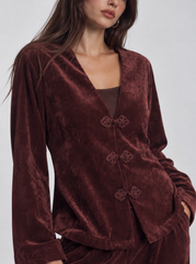 Women velvet chines detail