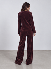 Women velvet chines detail