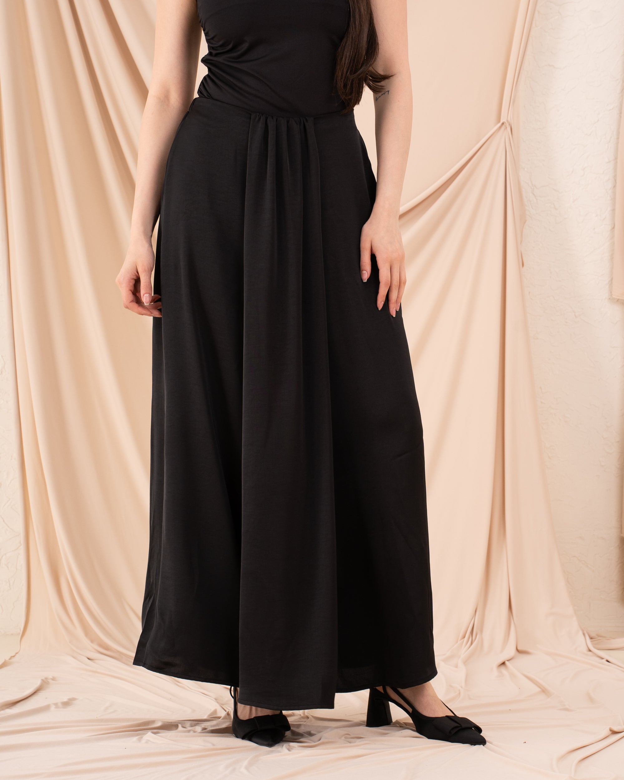 Women Flowy Pleats Pants