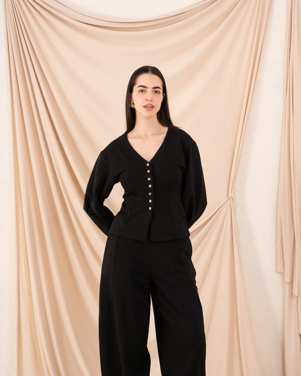 Women Fitted Buttoned Top - Venti