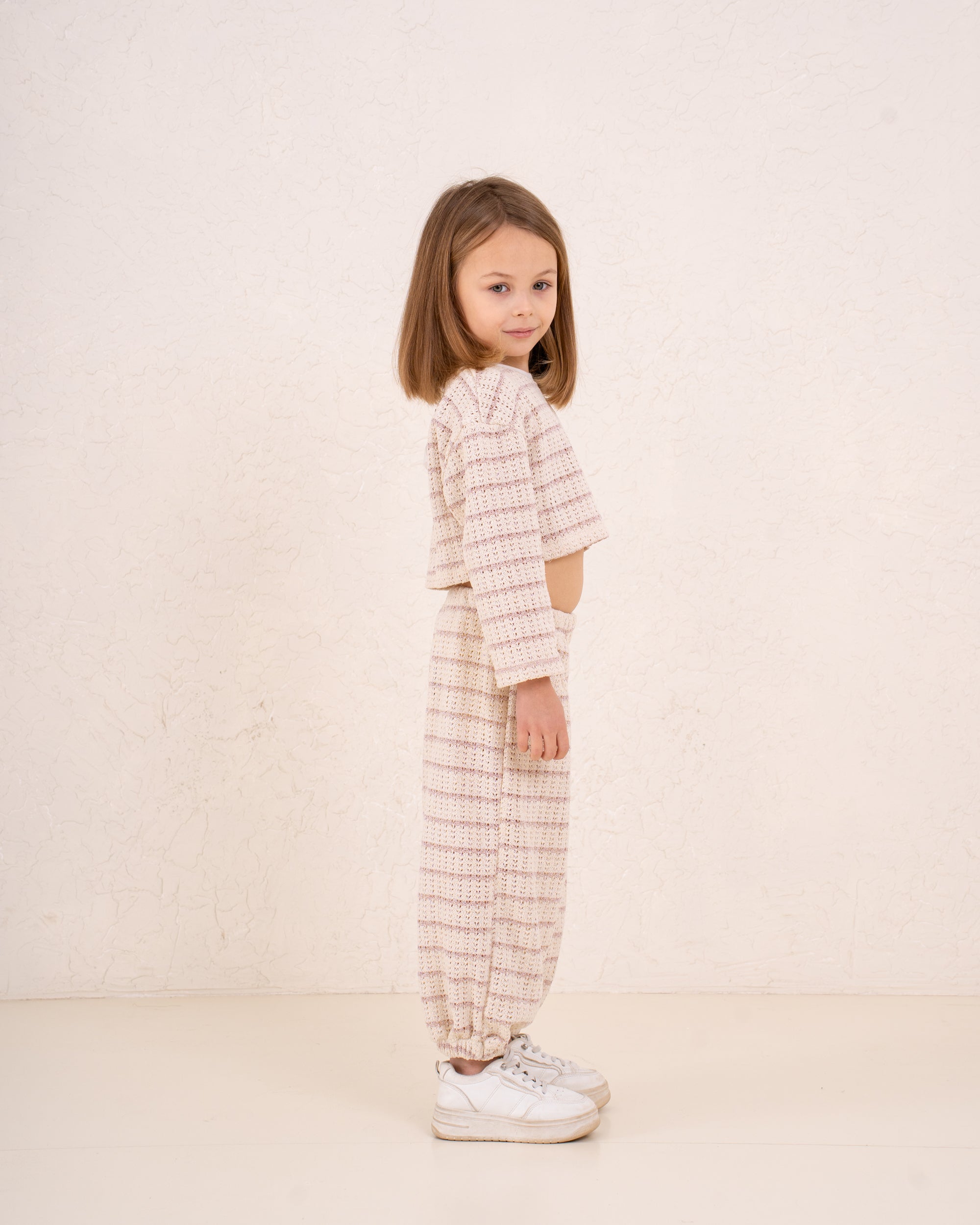 Girl knitted striped pullover