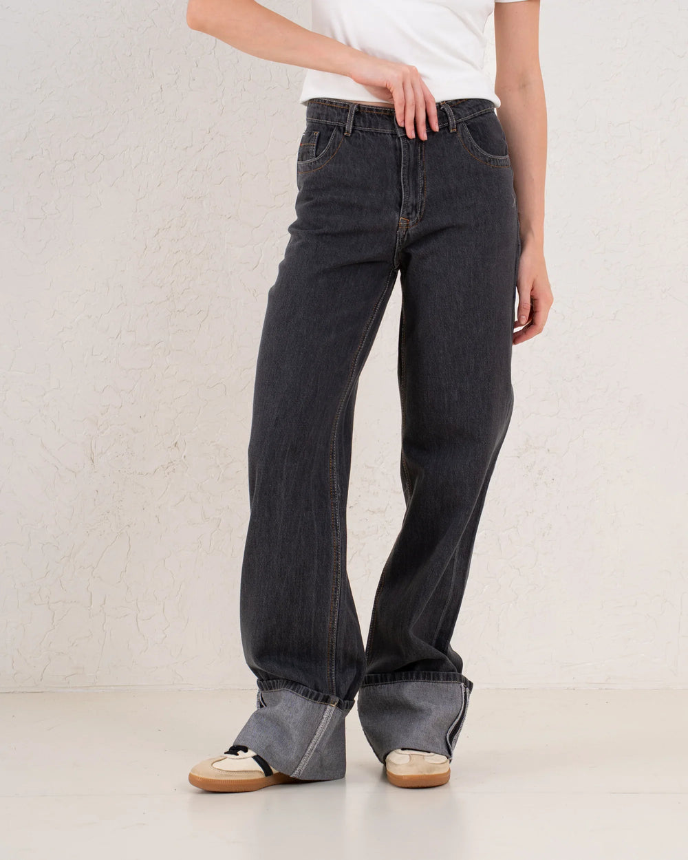 Folded Two-Tone Wide Leg Denim - Venti