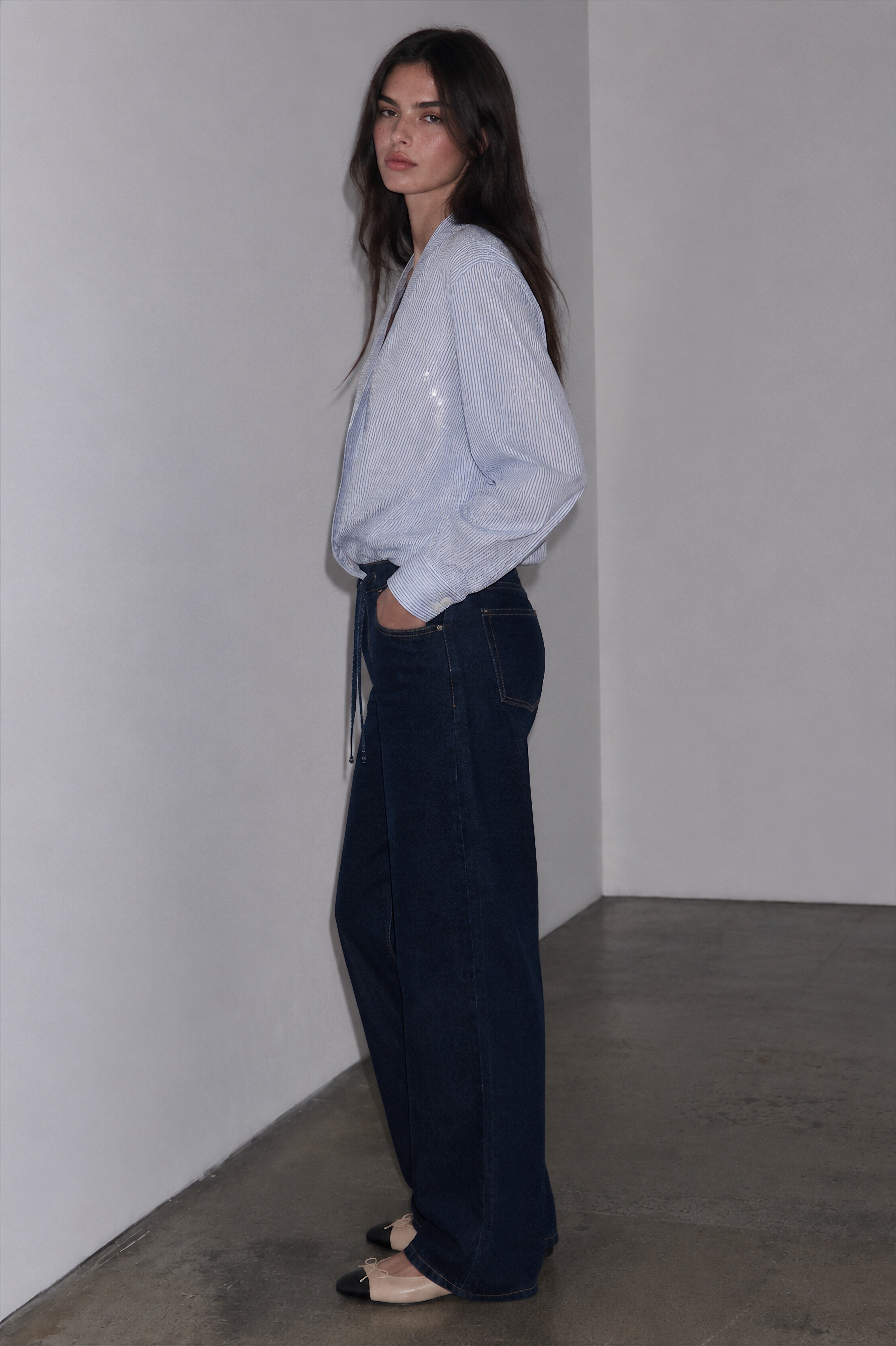 Women drawstring denim