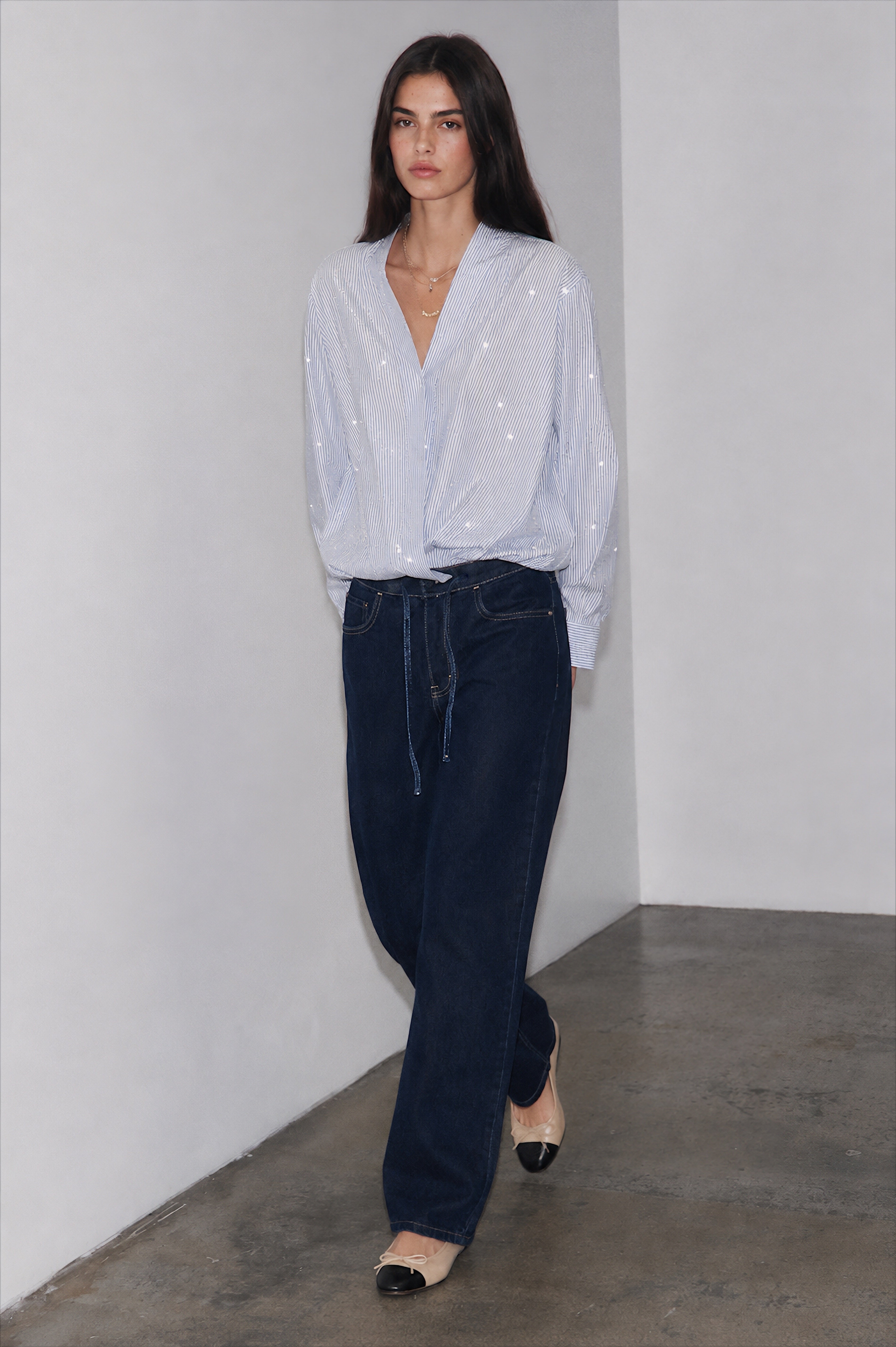 Women drawstring denim