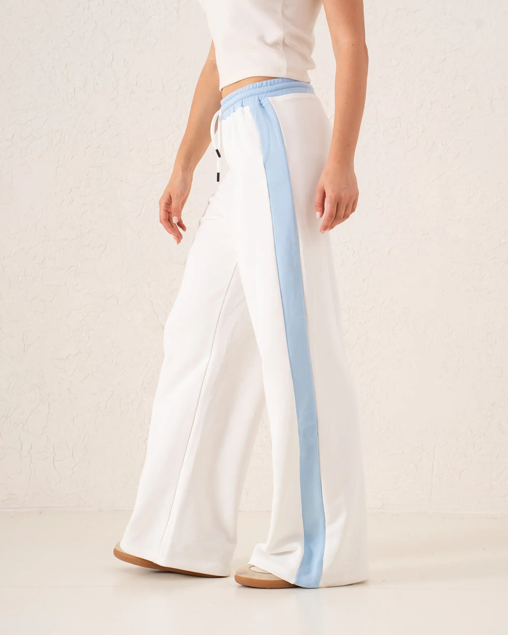 Contrast Wide-Leg Side Stripe Pants - Venti