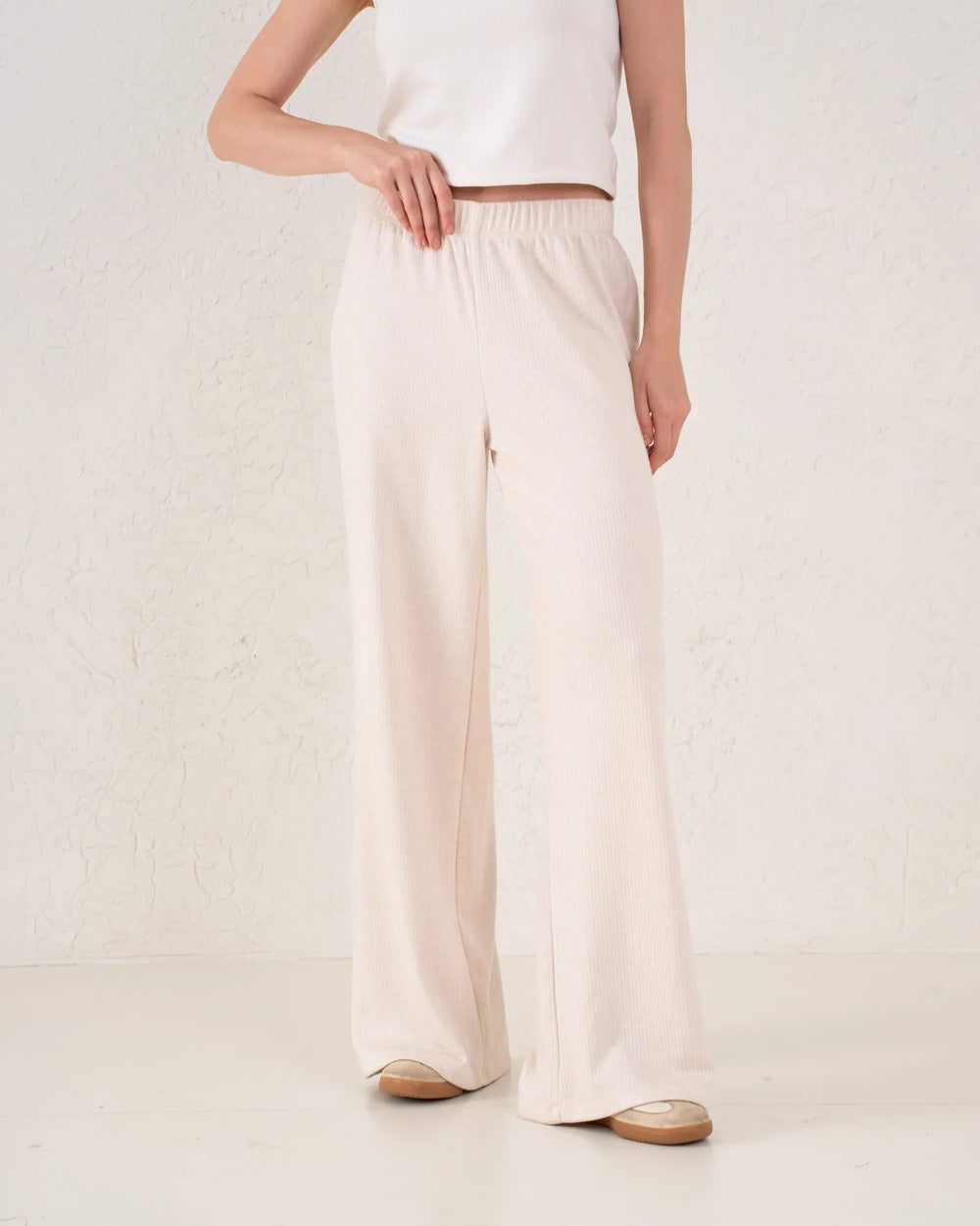 Soft Ribbed Wide-Leg Pants - Venti