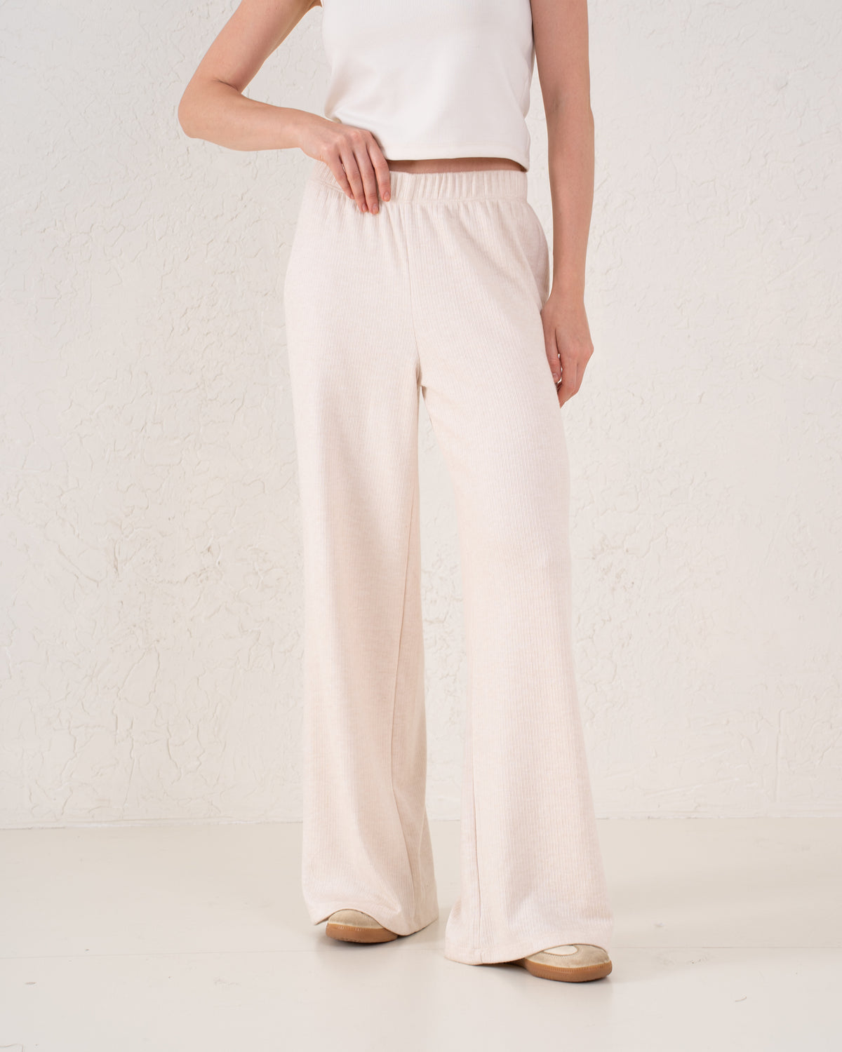 Soft Ribbed Wide-Leg Pants