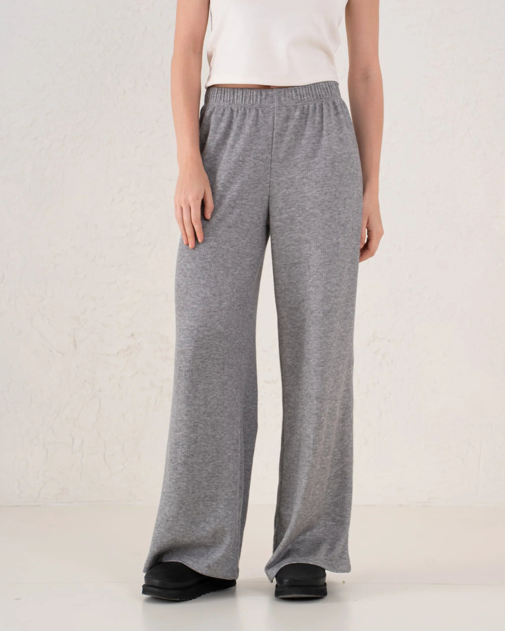Soft Ribbed Wide-Leg Pants - Venti