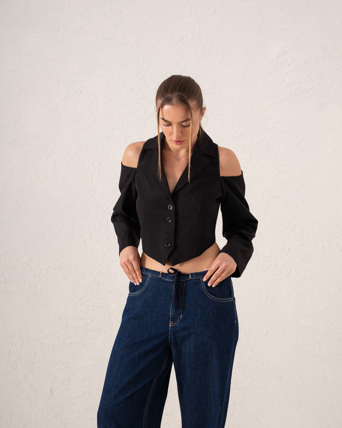 Cut-Out Shoulder Tailored Cropped Vest