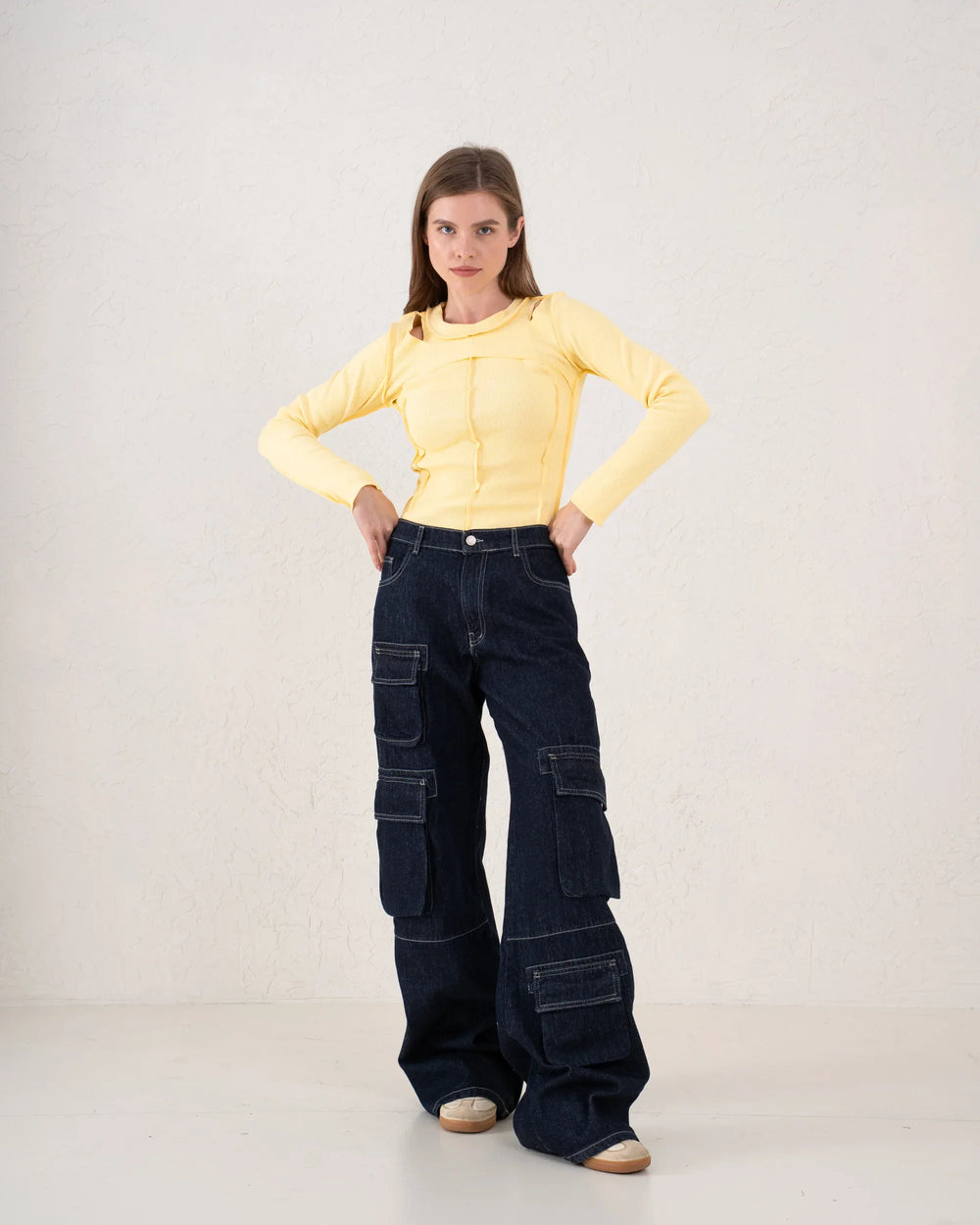 Cut-Out Seam Detail Ribbed Top - Venti