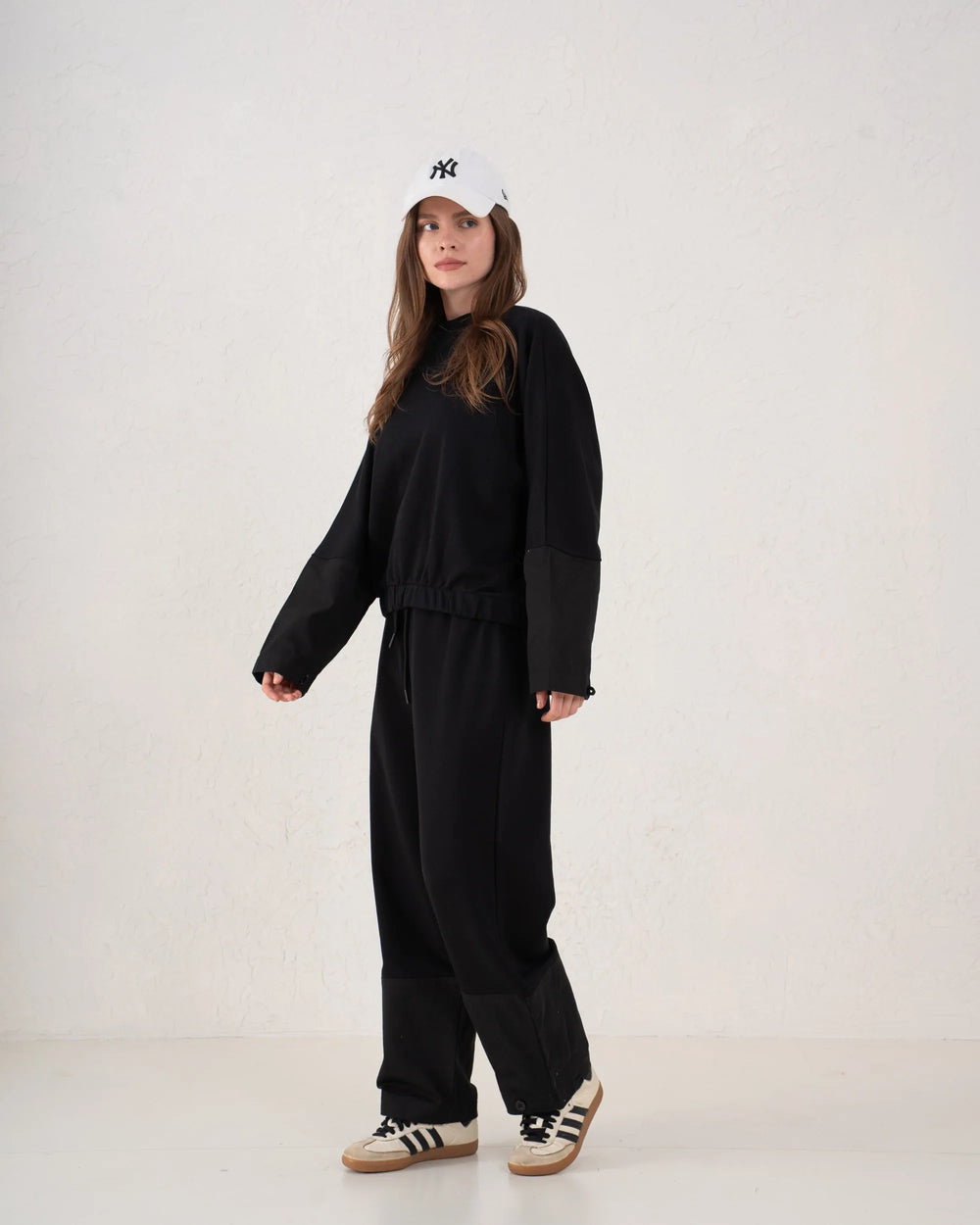 Contrast Panel Wide Sleeve Sweatshirt - Venti