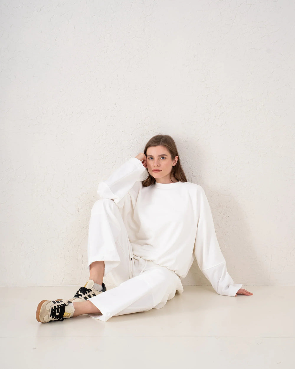 Contrast Panel Wide Sleeve Sweatshirt - Venti