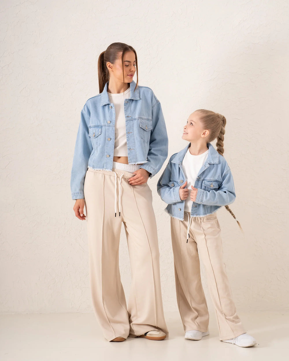 Cropped Denim Jacket - Venti