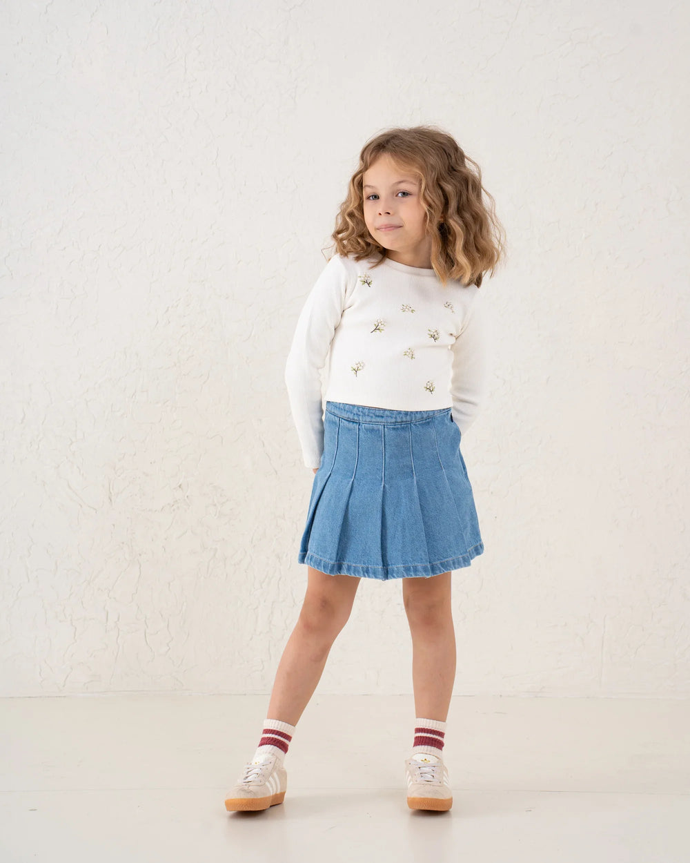 Embroidered Floral Ribbed Top - Venti