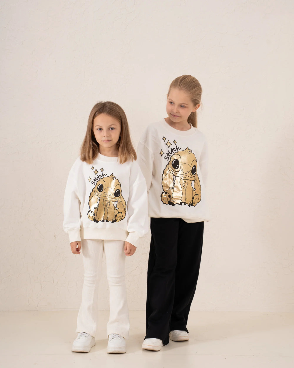 Foil Stitch Graphic Sweatshirt - Venti