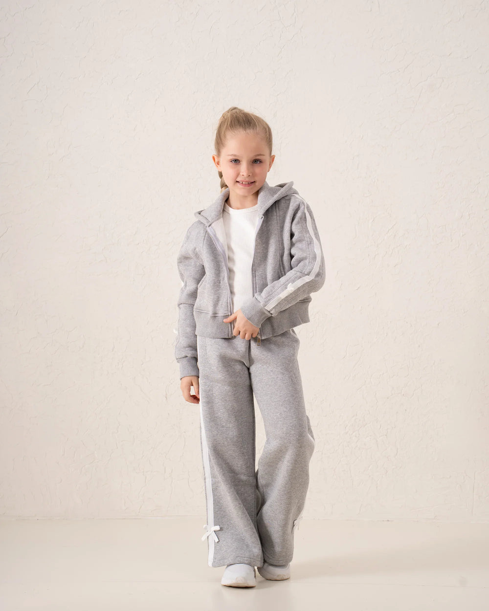 Cropped Zip Hoodie With Side Stripes & Bows - Venti