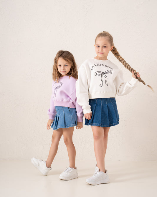 La Vie En Rose - Bow Graphic Sweatshirt