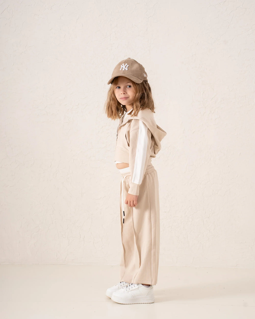 Contrast-Stripe Cropped Zip Hoodie - Venti