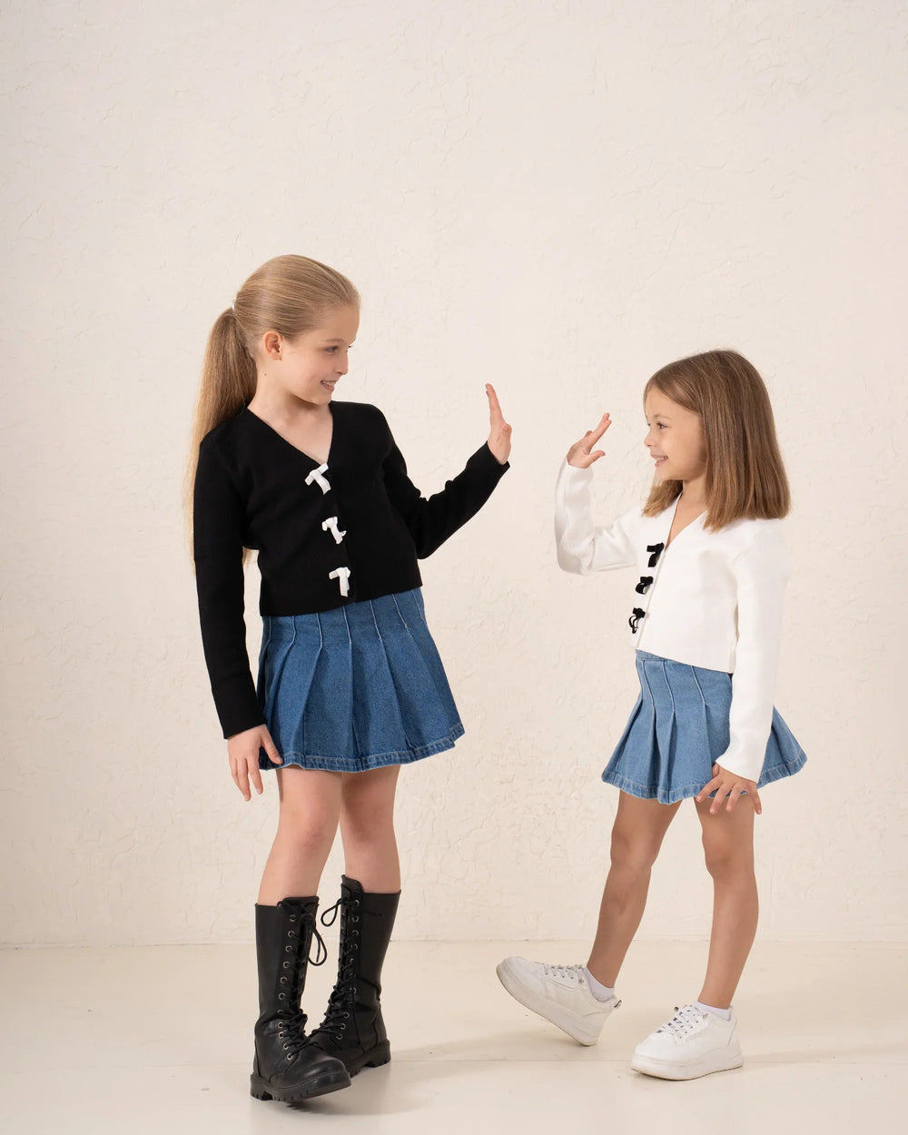 Bow Detail Knit Cardigan - Venti